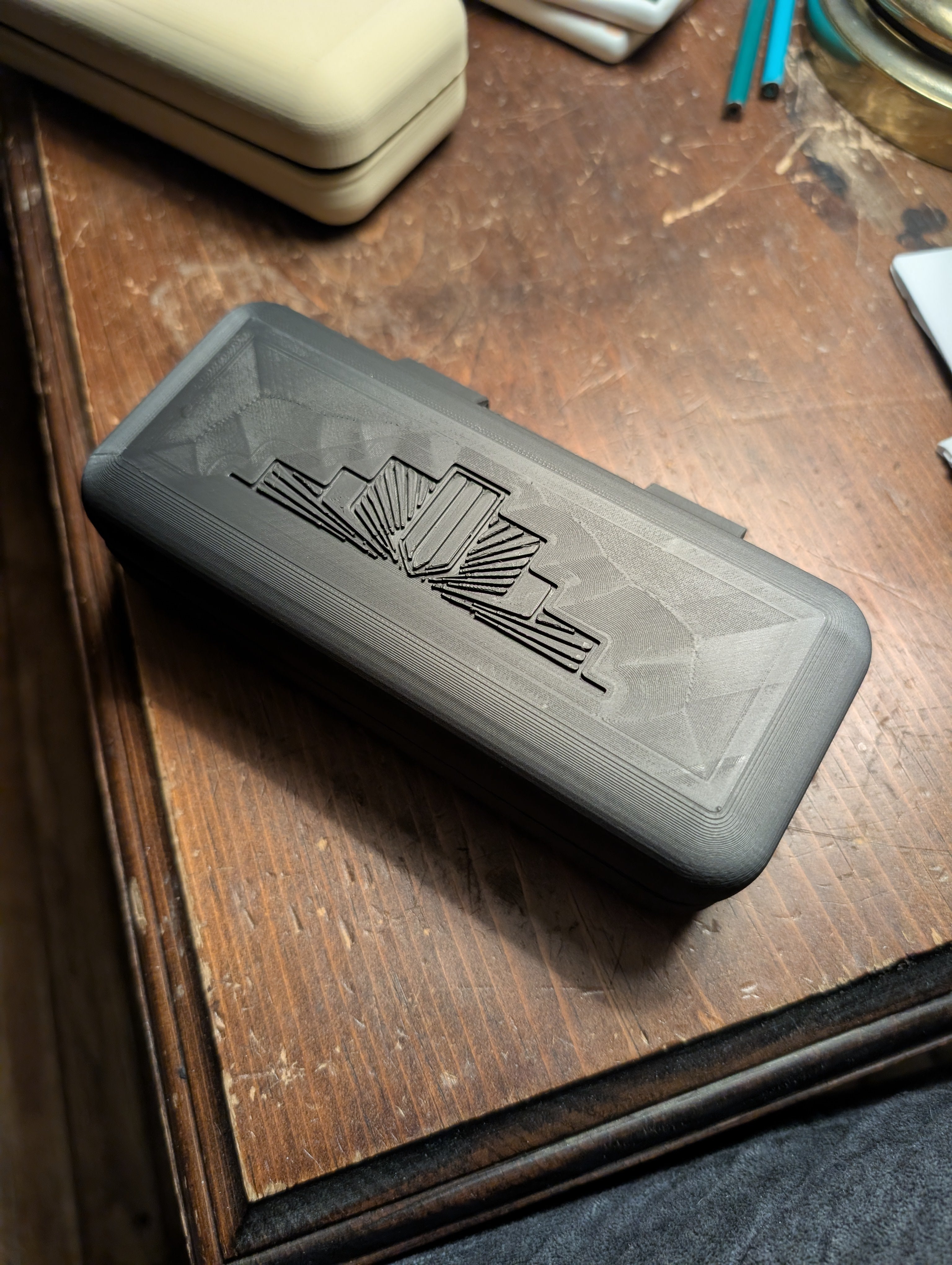 Art Deco Geometric Hard-Shell Glasses Case